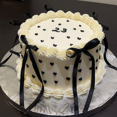 Nutella Biscoff Buttercream Cake 1kg