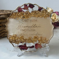 Custom Handmade Resin Islamic Frame comes with a stand