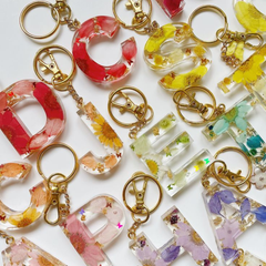 Custom Pastel Petal Handmade Resin Letter Keychains – Personalized for Every Occasion